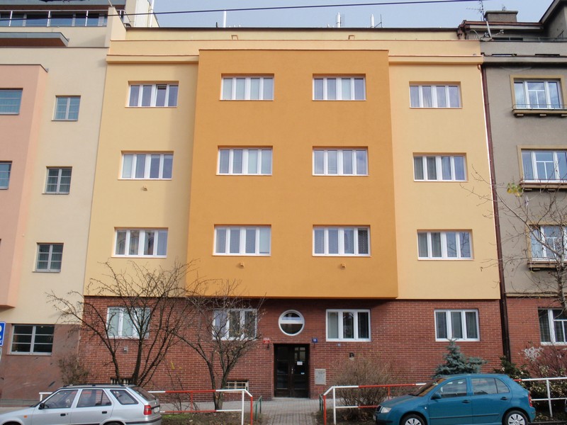 Anesta - rekonstrukce střech a fasád