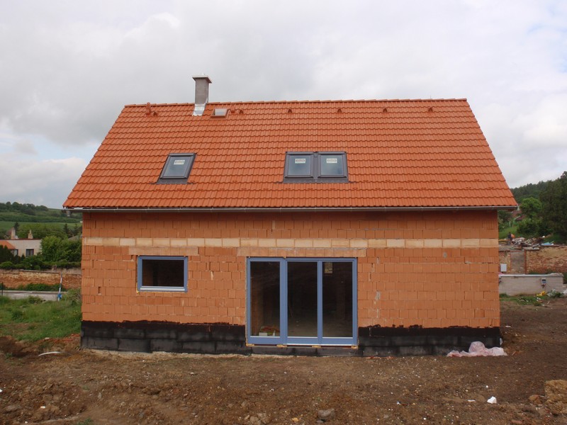 Anesta - rekonstrukce střech a fasád
